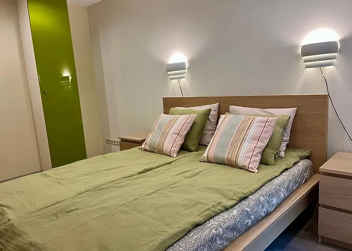 Cozy Vibes Like It Is Quiet With Three Bedrooms Riga