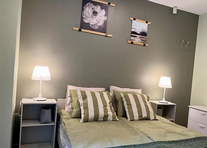 Cozy Vibes Like It Is Quiet With Three Bedrooms