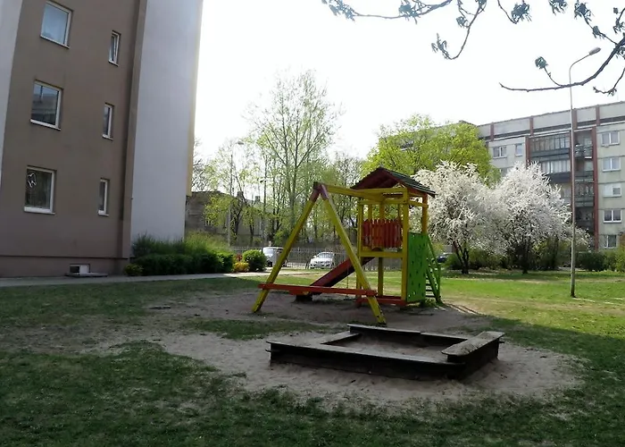 Cozy Vibes Like It Is Quiet With Three Bedrooms Dzīvoklis *