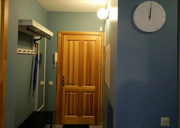 Cozy Vibes Like It Is Quiet With Three Bedrooms Dzīvoklis